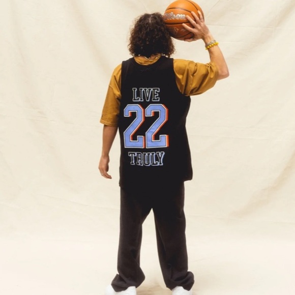 Mitchell & Ness x Truly U Jersey - Size M - Medium - New with Tags - Basketball - Picture 2 of 6